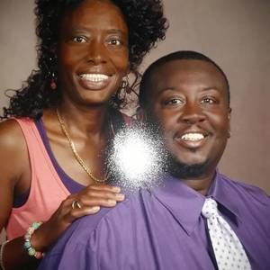 Meet your Posher, Derrick